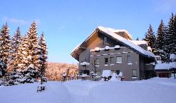 RESIDENT HARRACHOV ****